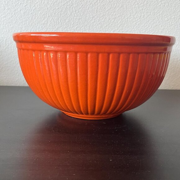 Vintage 1930s Red Wing Orange Mixing Bowl 10" // Ribbed Ceramic // Gypsy Trail - Picture 2 of 9
